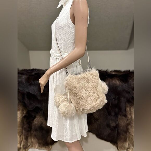 Beige Real Shearling Handmade Drawstring Bucket Bag Includes 4 Fur Balls Charm - Picture 9 of 16